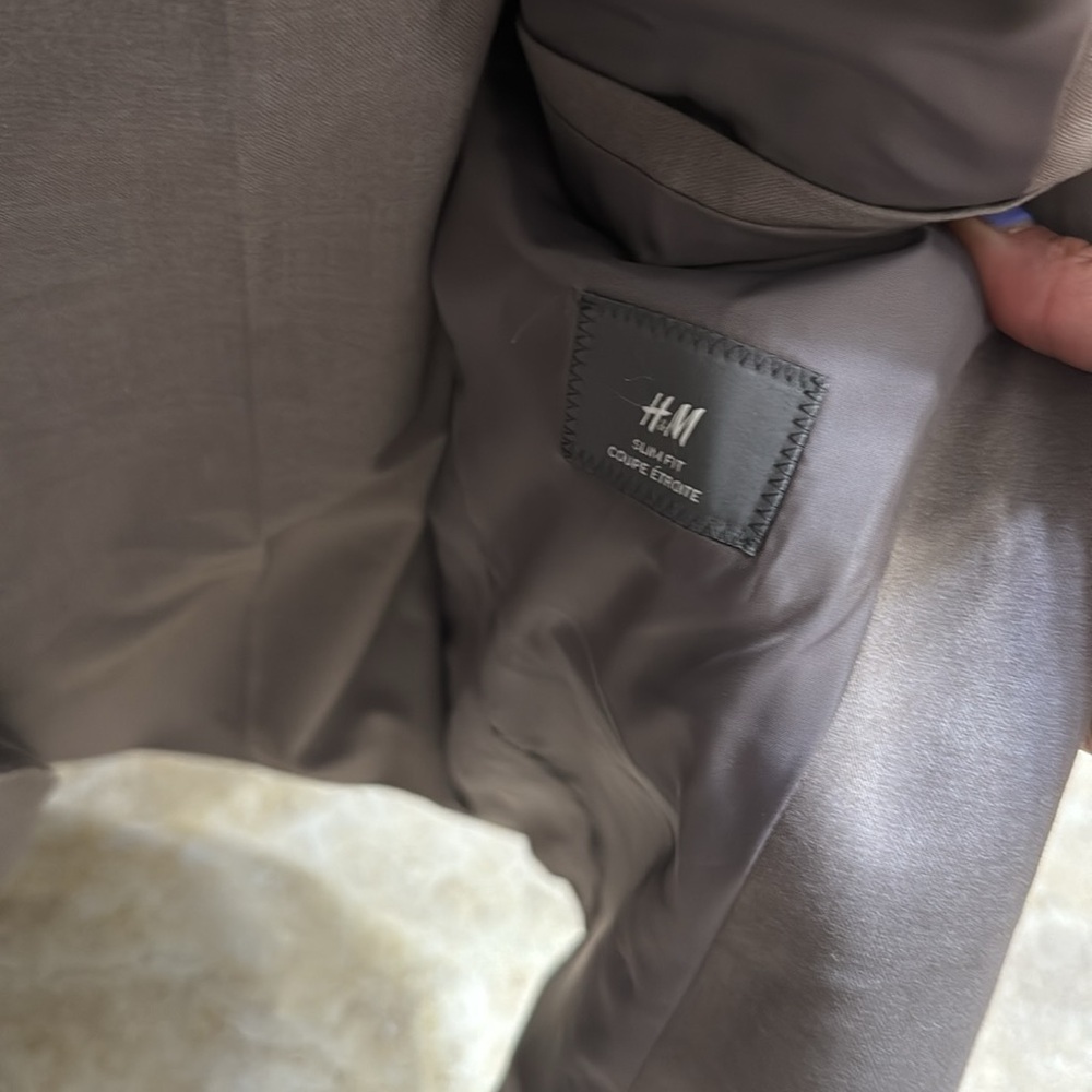 Men’s H&M suits - Picture 9 of 13